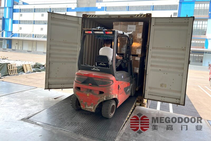 合肥物流仓储专用电动升降装卸平台缩略图