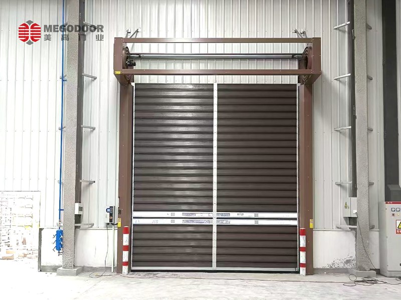 合肥高保温性能工厂大门选型与应用指南插图1