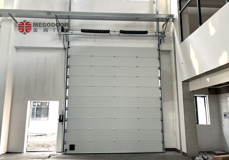 合肥电子制造环境的理想之选:美高电动工业提升门系统插图 合肥电子制造环境的理想之选:美高电动工业提升门系统插图