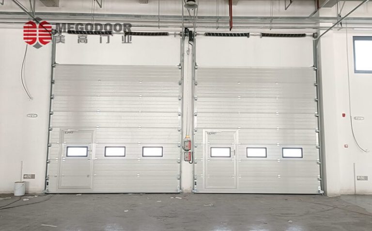 保温性能卓越的工厂大门选择指南缩略图 保温性能卓越的工厂大门选择指南缩略图