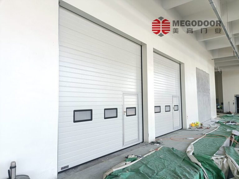 合肥四周有密封条的保温提升门缩略图 合肥四周有密封条的保温提升门缩略图