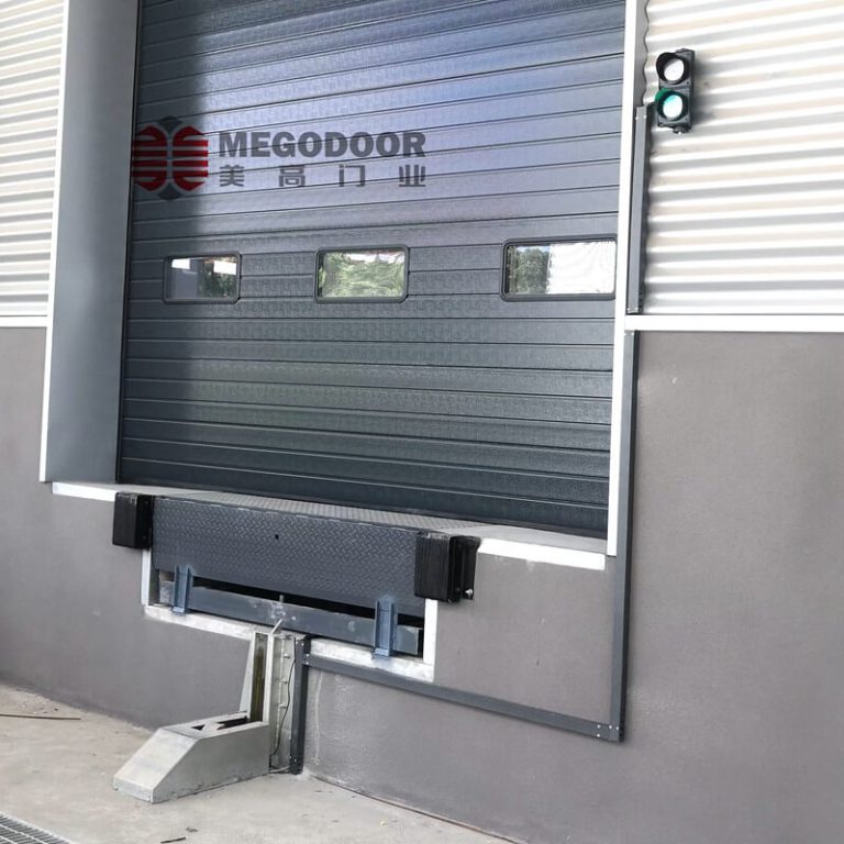 合肥装卸货月台为什么要安装货车限动器?缩略图 合肥装卸货月台为什么要安装货车限动器?缩略图